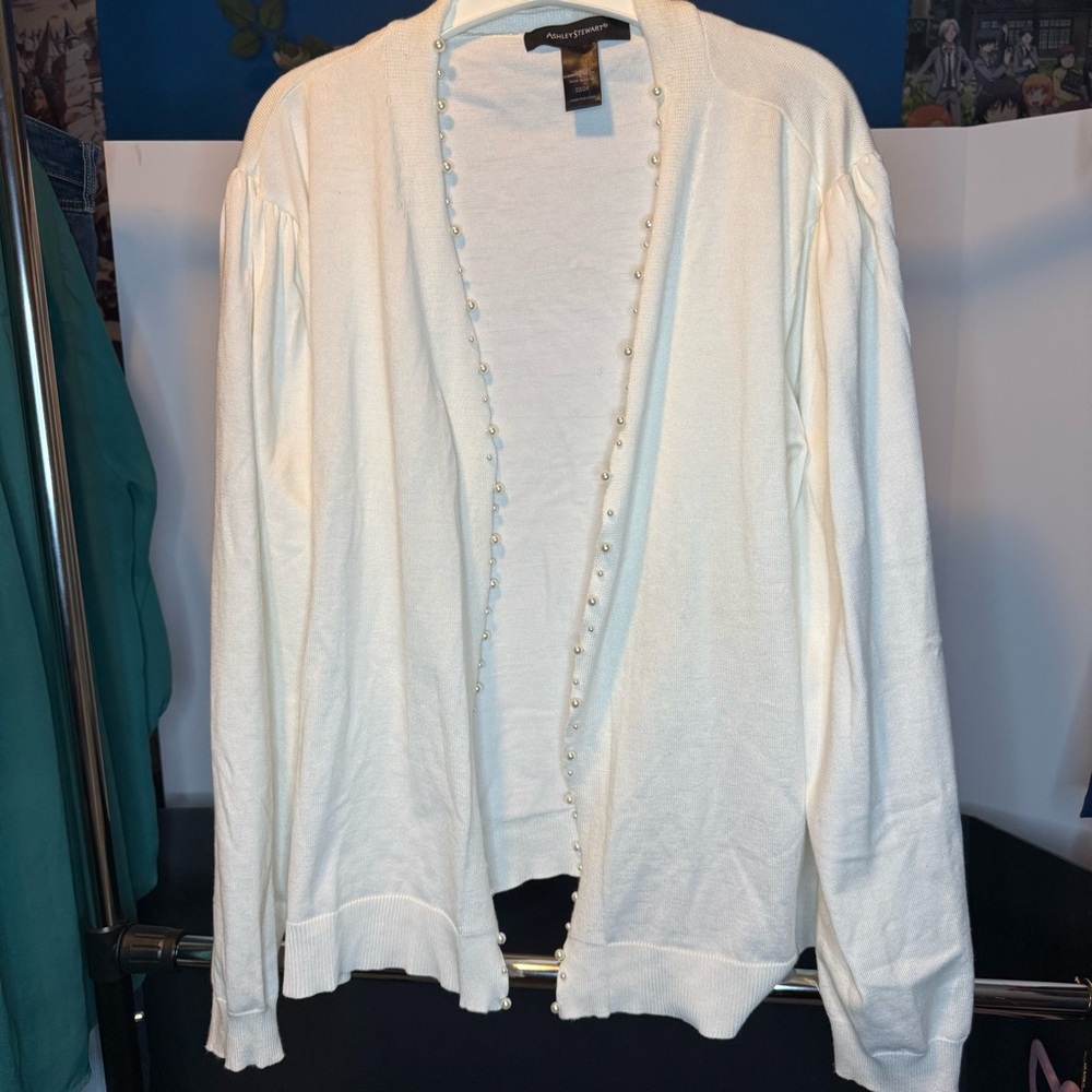 Ashley Stewart size 22/24 Pearl-Trimmed with Puff Sleeves Cream/ White Cardigan